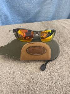 lot 5425 image: field & stream glasses & hard case