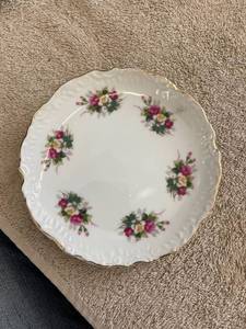 lot 5441 image: royal crown plate