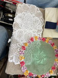 lot 5446 image: 4 doilies