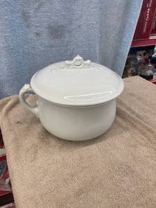 lot 5451 image: antique royal ironstone china chamber pot