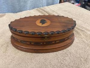 lot 5453 image: vintage wood box