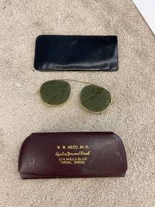 lot 5488 image: vintage glasses cover & case