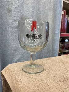 lot 5508 image: michelob glass