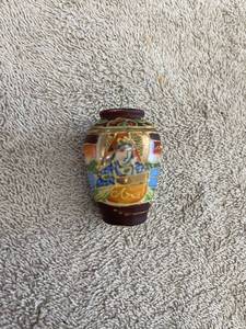 lot 5539 image: Japan toothpick holder