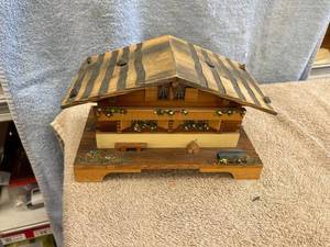 lot 5571 image: working Swiss music box