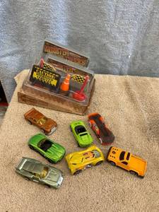 lot 5572 image: hotwheels lot