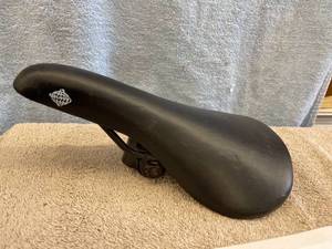 lot 5580 image: huffy bike seat