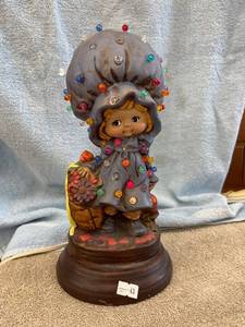 lot 5601 image: little girl lamp