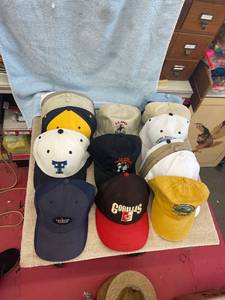 lot 5603 image: hat lot