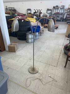 lot 5614 image: vintage floor lamp