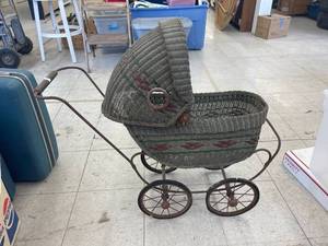 lot 5617 image: vintage stroller