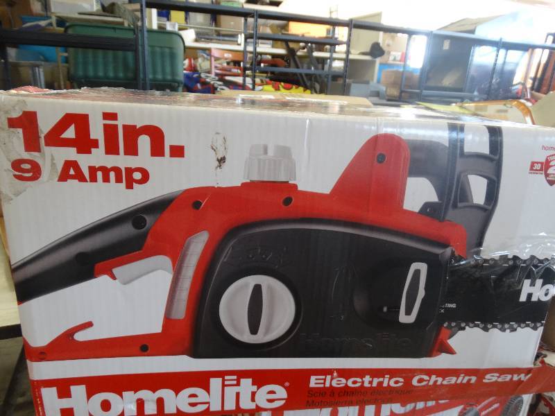 lot 247 image: Homelite 14 9 Amp Chainsaw.