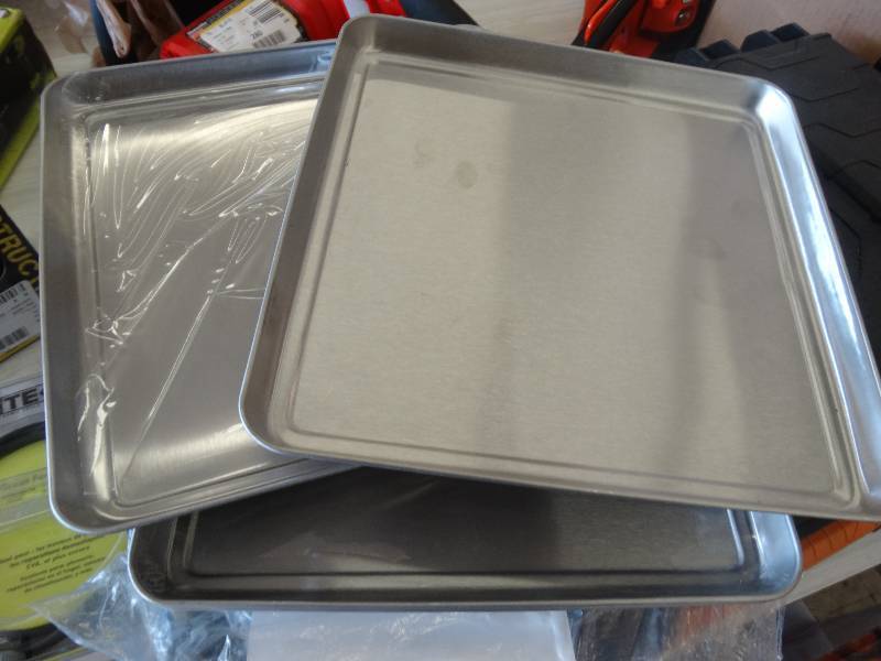 lot 268 image: 4 Square Burner Covers.