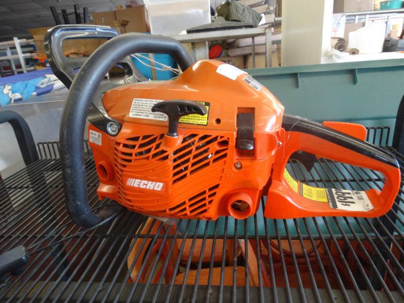 lot 282 image: Echo Gas Chainsaw No Blade Or Chain.