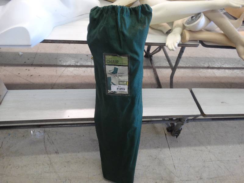 lot 315 image: Captains Char WFoot Rest.