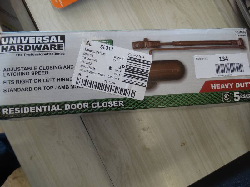 lot 134 image: Universal Hardware Residential Door Closer.