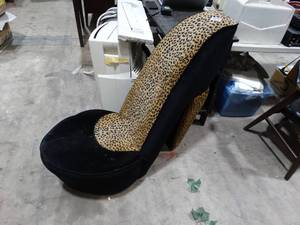 lot 1364 image: Cheetah print high heel chair