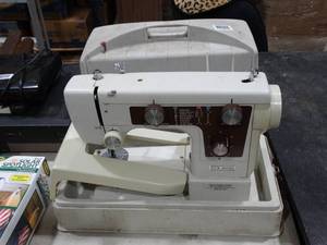 lot 1368 image: New Home Sewing Machine