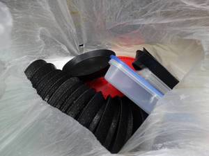 lot 1374 image: Lot of Plastic Food Trays and More