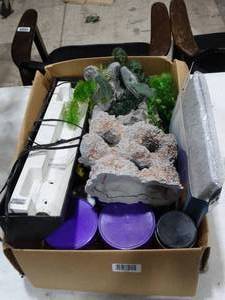 lot 1379 image: Great Lot of Aquarium Supplies