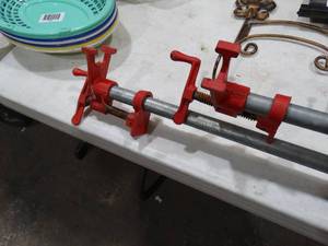 lot 1382 image: Wow    10 ft Pipe Clamps