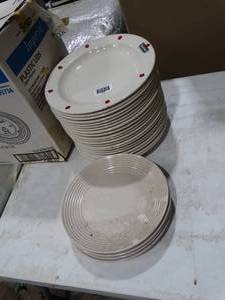 lot 1405 image: Mixed Lot of Plates
