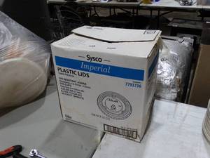 lot 1406 image: Sysco Imperial Plastic Lids