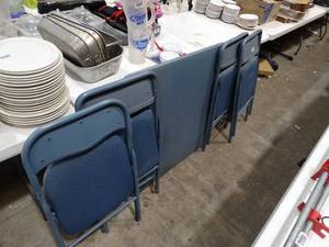 lot 1418 image: 4 Folding Chairs and Matching Card Table