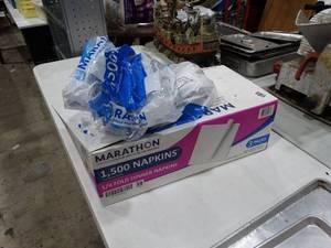 lot 1433 image: Box of Marathon Napkins
