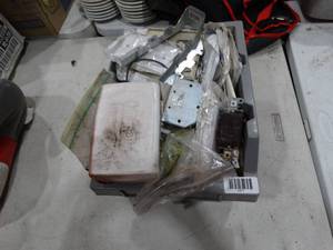 lot 1471 image: Misc Hardware