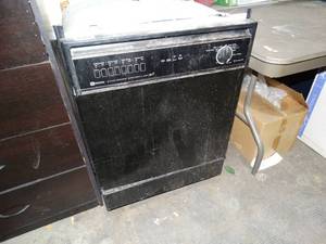 lot 1481 image: Whirlpool Jetclean Built-in Dishwasher