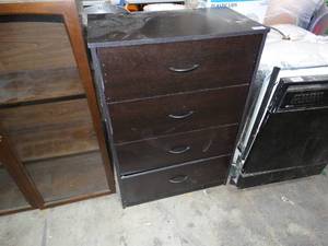 lot 1483 image: Black Dresser