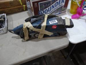lot 1497 image: Ryobi Electric Belt Sander
