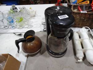 lot 1506 image: Toastmaster Coffee Maker