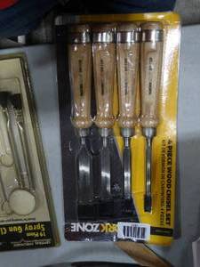 lot 1517 image: Wood Chisel set of 4
