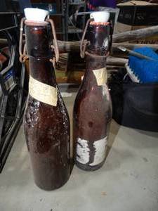 lot 1544 image: Collectible Bottles