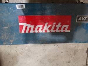 lot 1942 image: Makita Reciprocating Saw with Blades