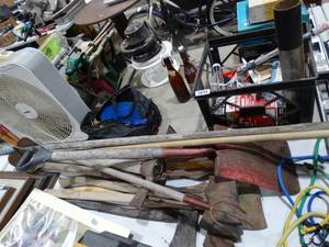 lot 1549 image: Lot of Long Handled Tools