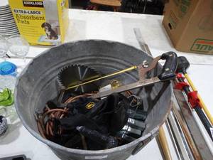 lot 1581 image: Bucket of Tools - Saw - Saw Blades and More