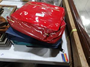 lot 1592 image: Soft Bags  Cases