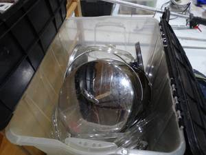 lot 1595 image: Mixed Variety of Glass and Metal Pan Lids