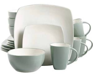 lot 41490 image: Gibson Soho Lounge Dinnerware set, Square, Celadon- Service for 4