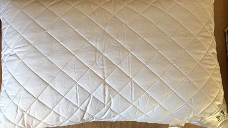 lot 58035 image: STANDARD PILLOW FOR SLEEPING