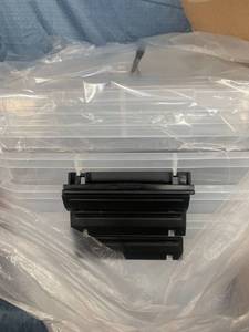 lot 16061 image: Set Of 4 Clear Plastic Storage Containers With Lids