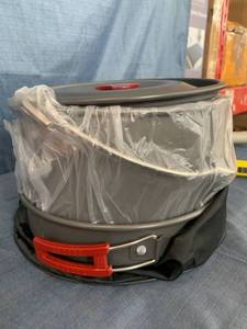 lot 16066 image: Heavy Duty Stainless Steel Lunch Pale With Accessories
