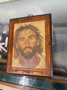 lot 5684 image: vintage wood Jesus picture