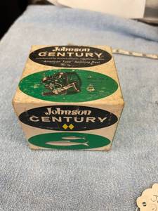 lot 4218 image: Johnson 100A box