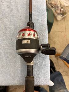 lot 4247 image: Zebco rhino on 8 ish foot pole