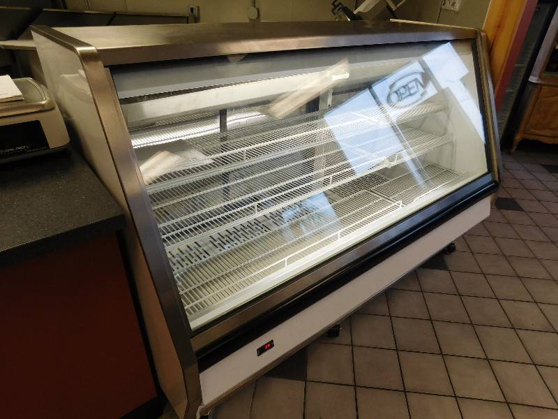 Hussmann Deli Display Case | Amici's Italian Market and Deli | Equip-Bid