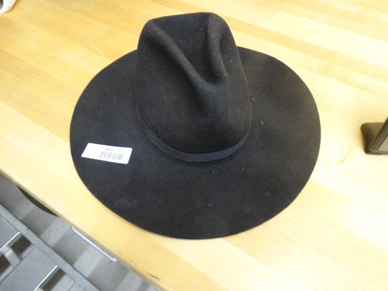lot 881 image: Wichita Hat Works Cowboy Hat.